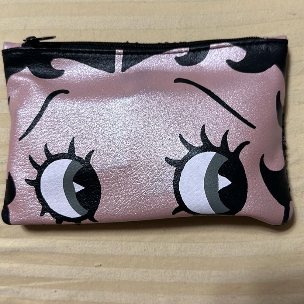 IPSY travel or cosmetic bag, tassle zipper pull NWOT